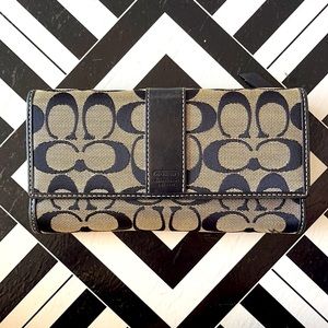 Coach wallet
